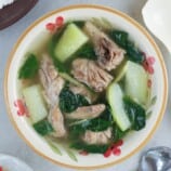 tinolang manok in a serving bowl