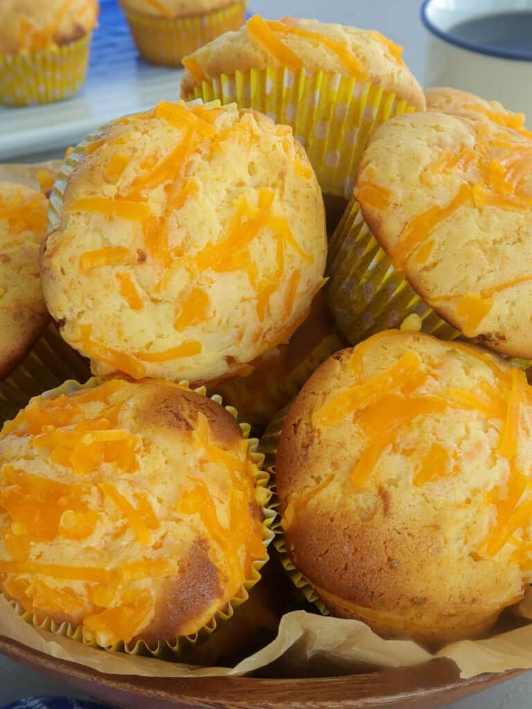cheese cupcakes in a basket.
