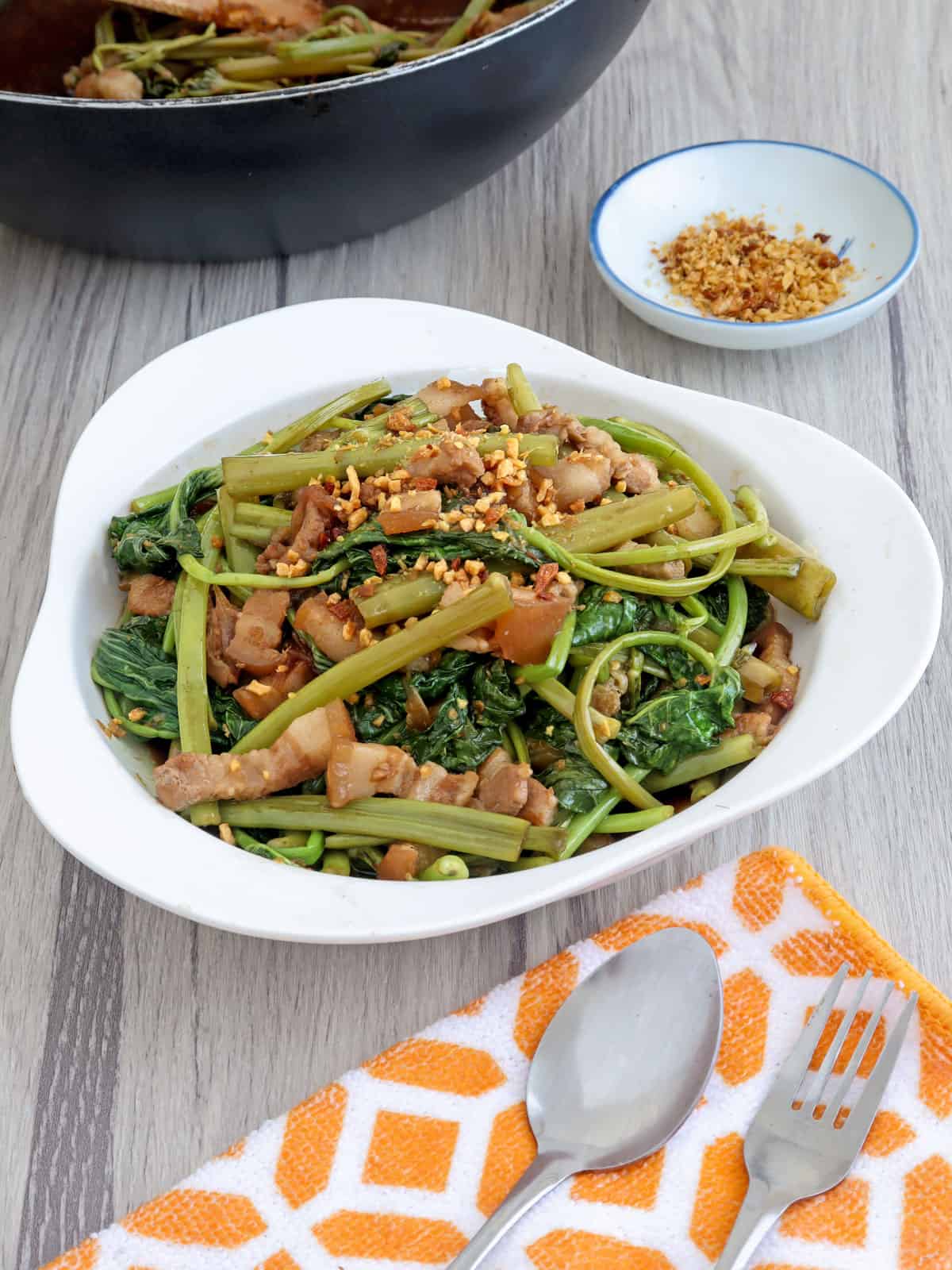 kangkong adobo in a serving bowl