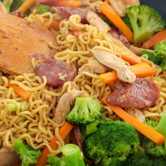 instant ramen noodle stir fry in a pan