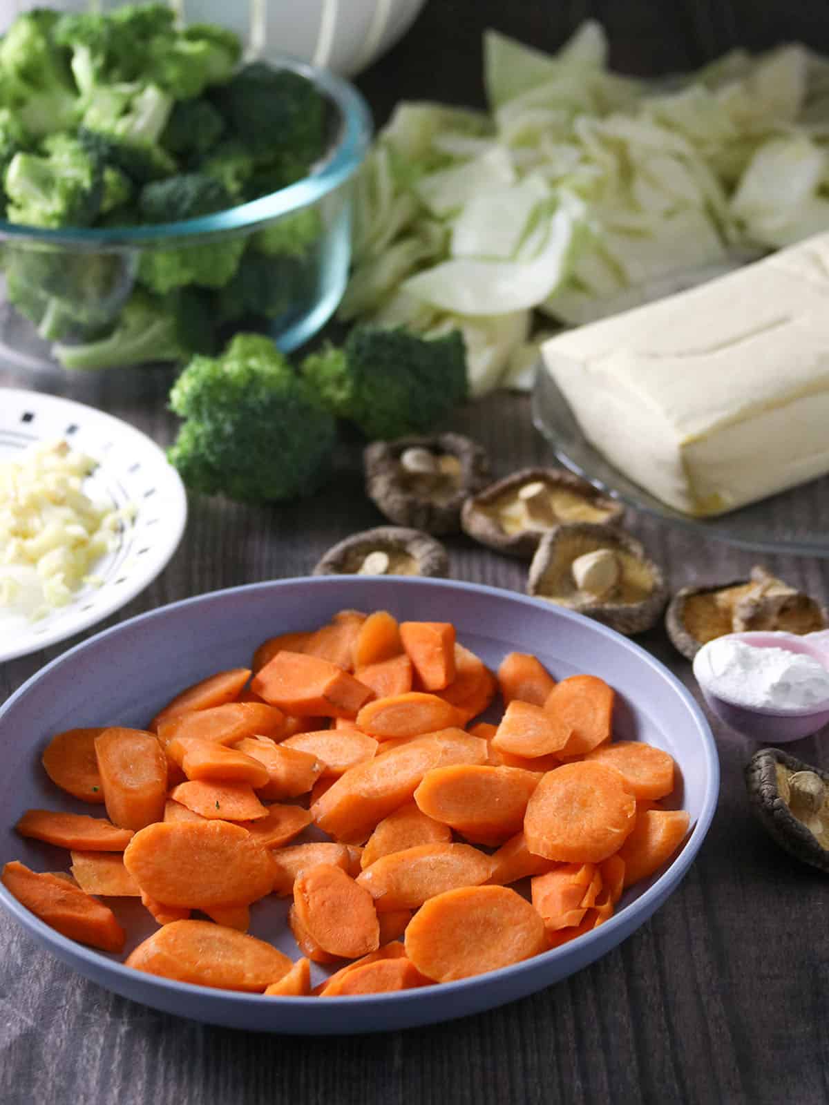 assorted vegetables to make stir-fry