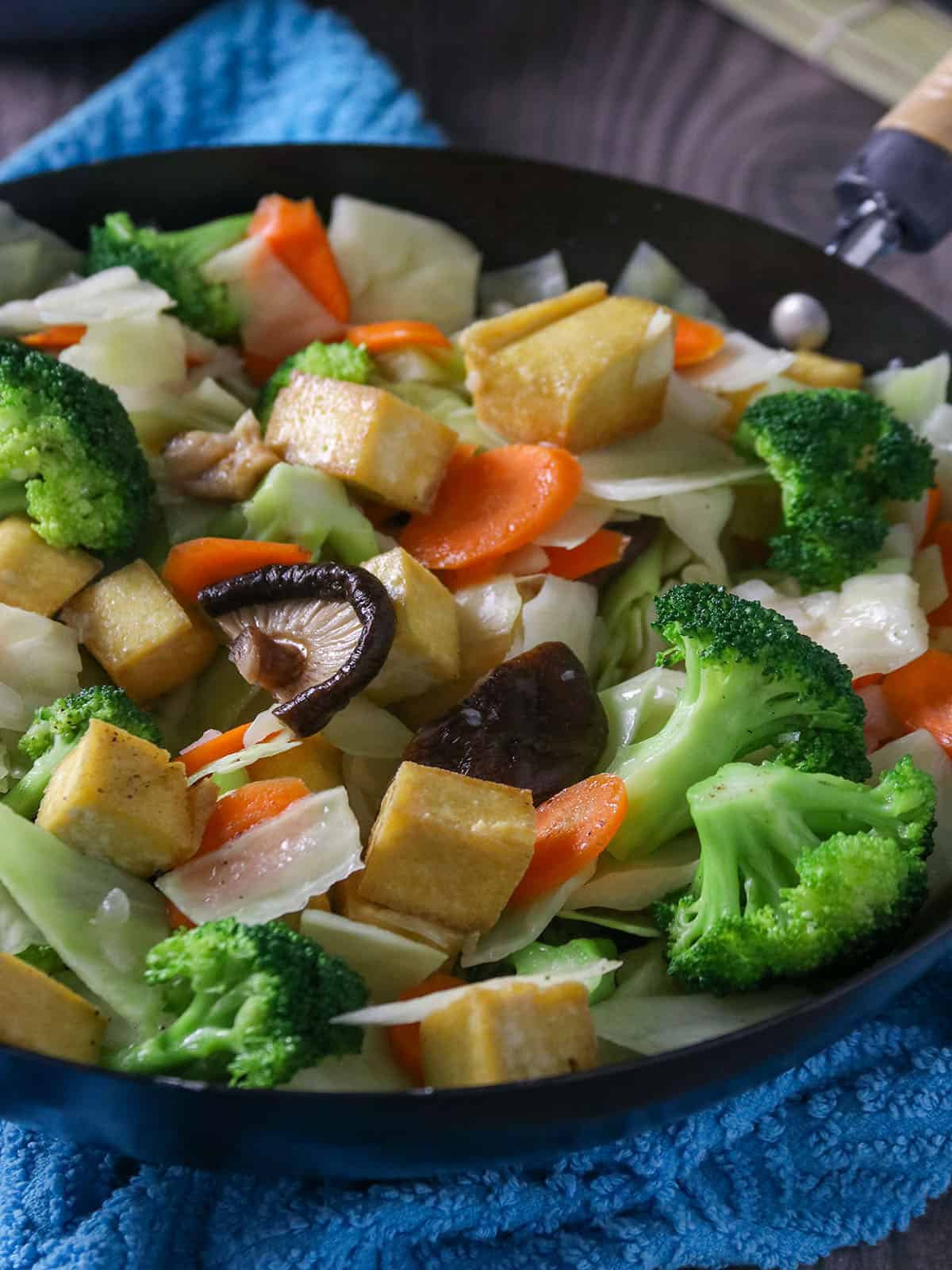 Chop Suey with Tofu and Shitake Mushrooms cooked in a pan