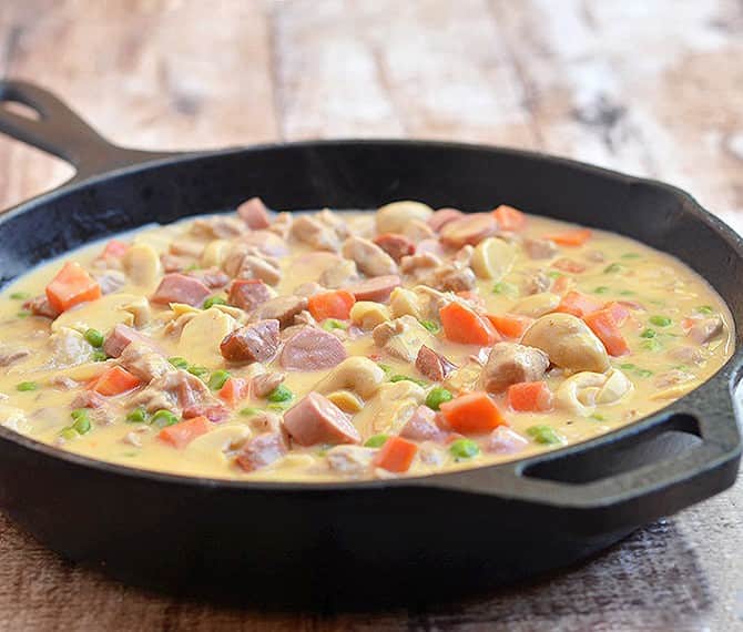 Chicken Pastel without pie crust in a cast-iron skillet