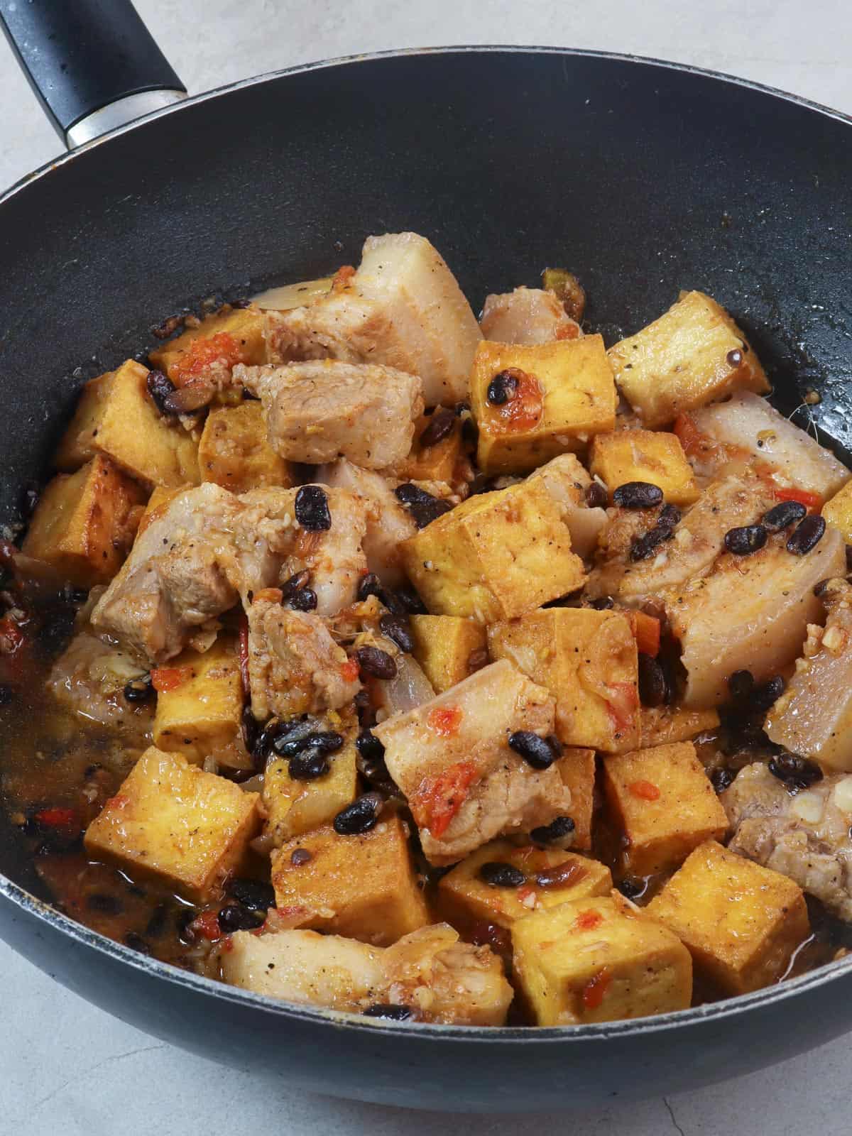 pork and tofu stew with salted black beans in a pot