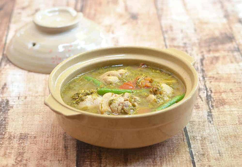 Sinampalukang Manok