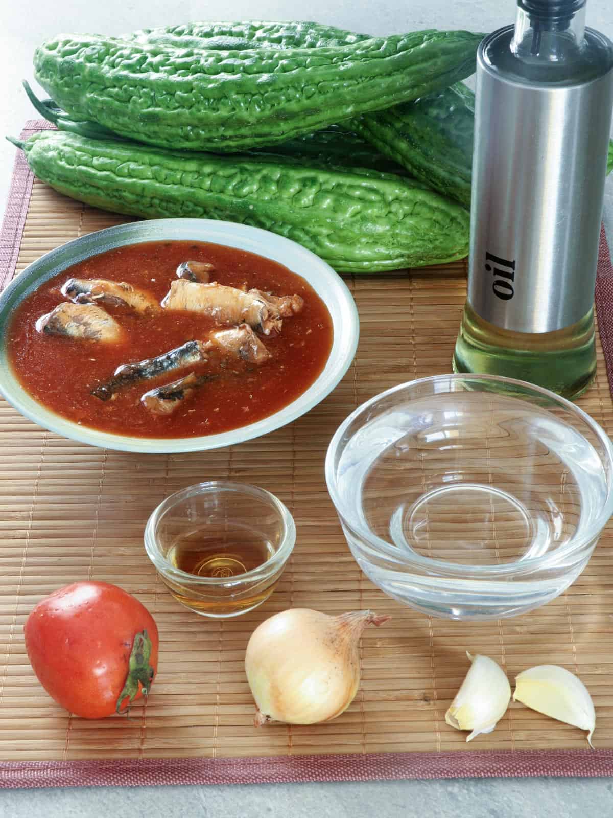 sardines, tomato, onion, garlic, water, fish sauce, ampalaya