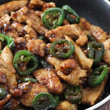 Asian Jalapeno Chicken in a red skillet