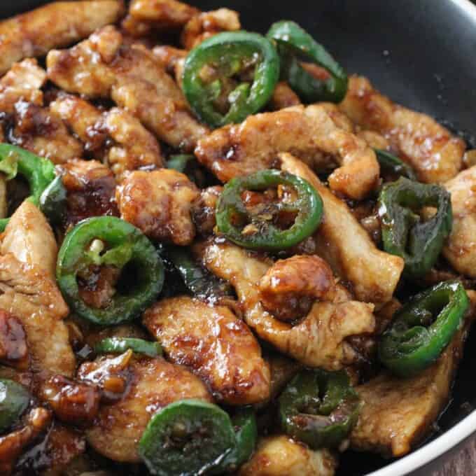 Asian Jalapeno Chicken in a red skillet