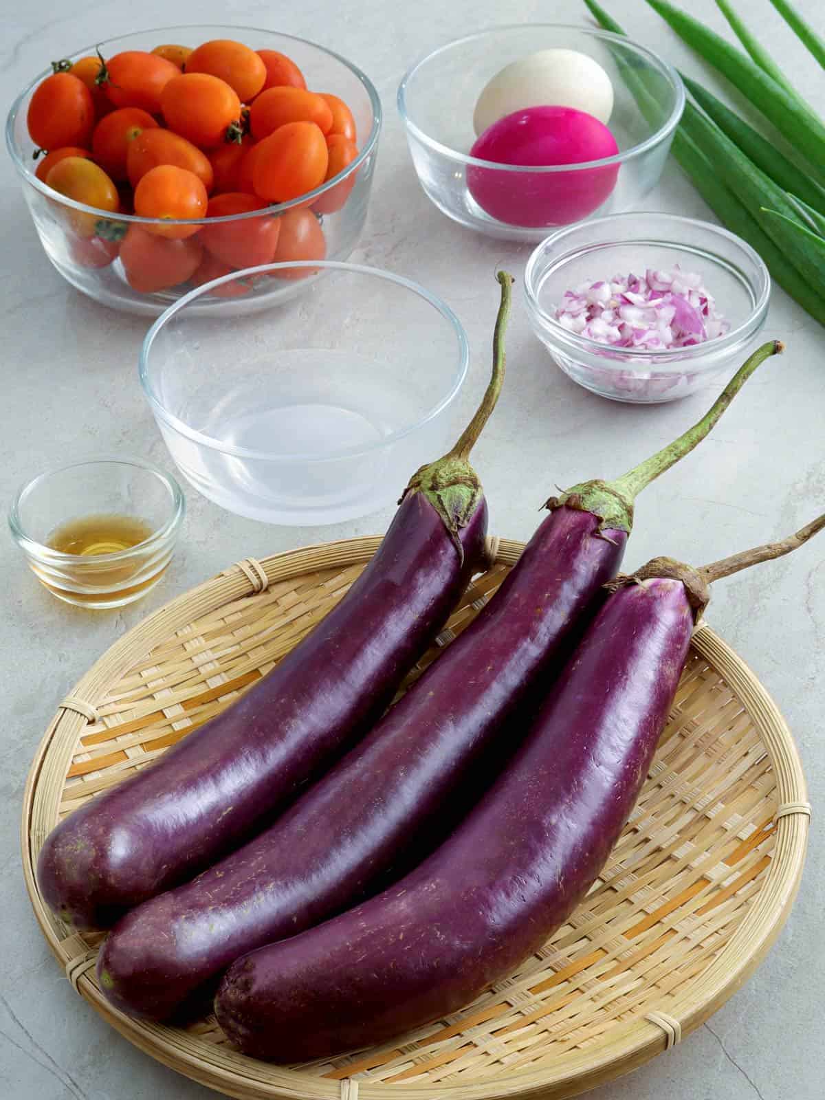 eggplant, tomatoes, salted egg, chopped onions