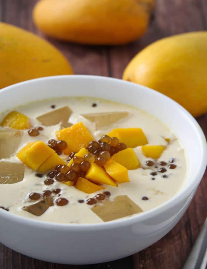 Mango Jelly in a serving bowl