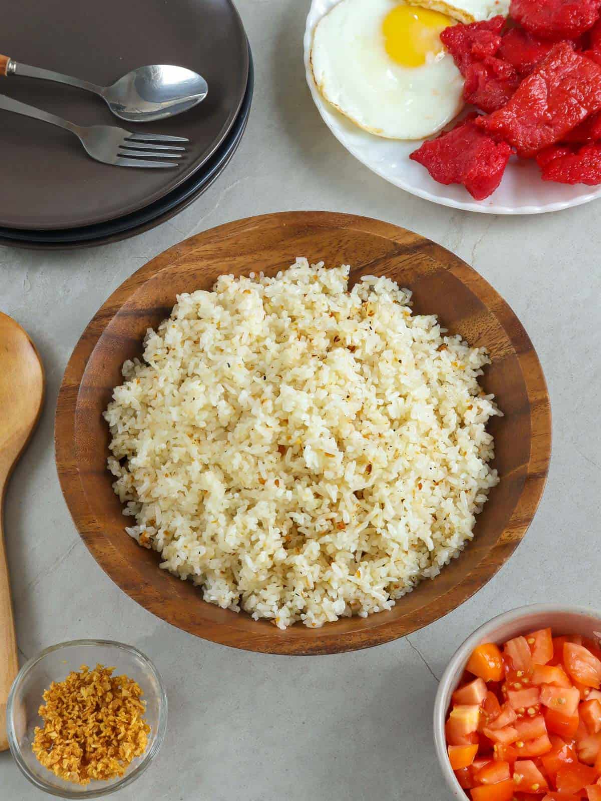 sinangag in a wooden serving bowl