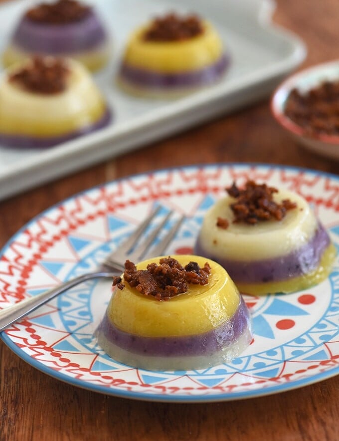 special sapin-sapin on a blue plate