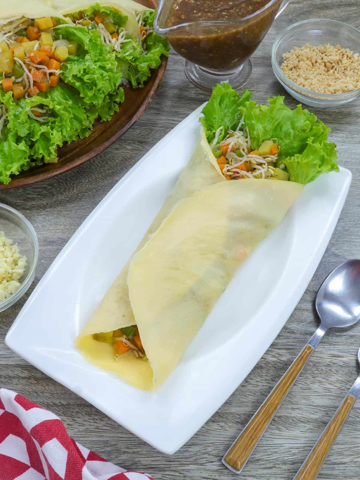 Lumpiang Sariwa With Peanut Sauce Kawaling Pinoy