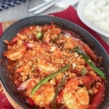 Spicy Garlic Shrimp in cast iron skillet