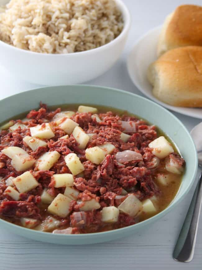 Ginisang Corned Beef Kawaling Pinoy