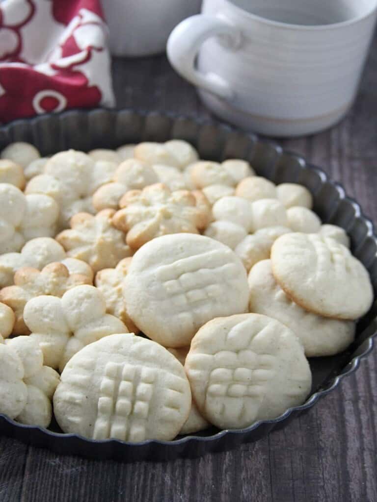 Uraro Cookies in a pan